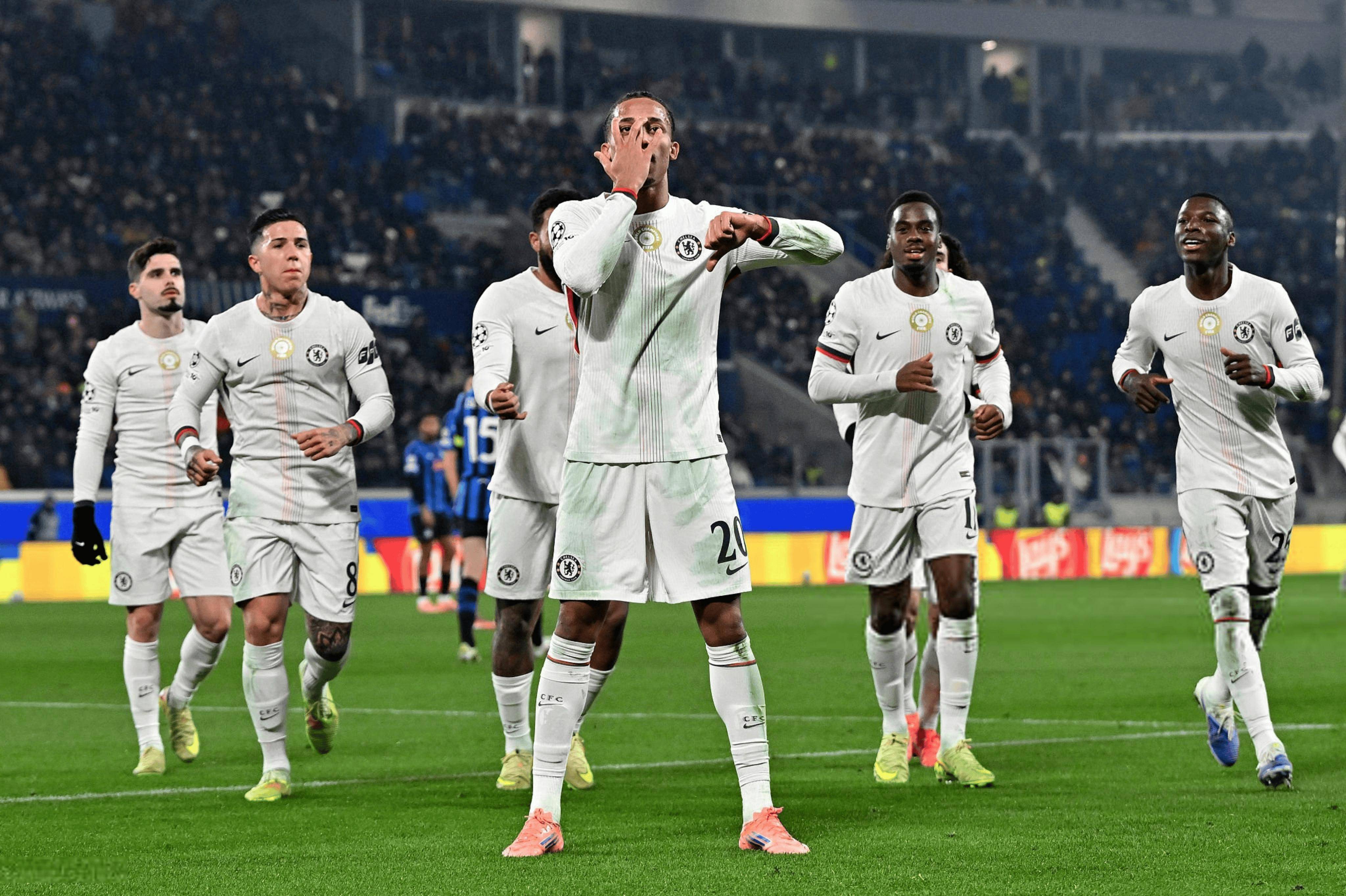 英雄联盟-包含切尔西迎意甲关键赛；今晚单刀错失；话题不断；年轻球员得到机会的词条